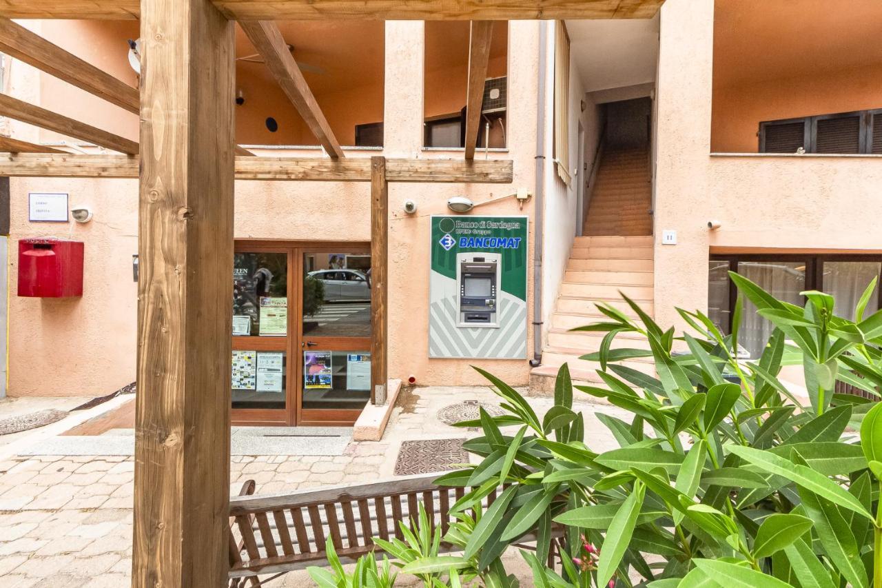 Apartamento Relax Family House al Mare Isola Rossa Exterior foto