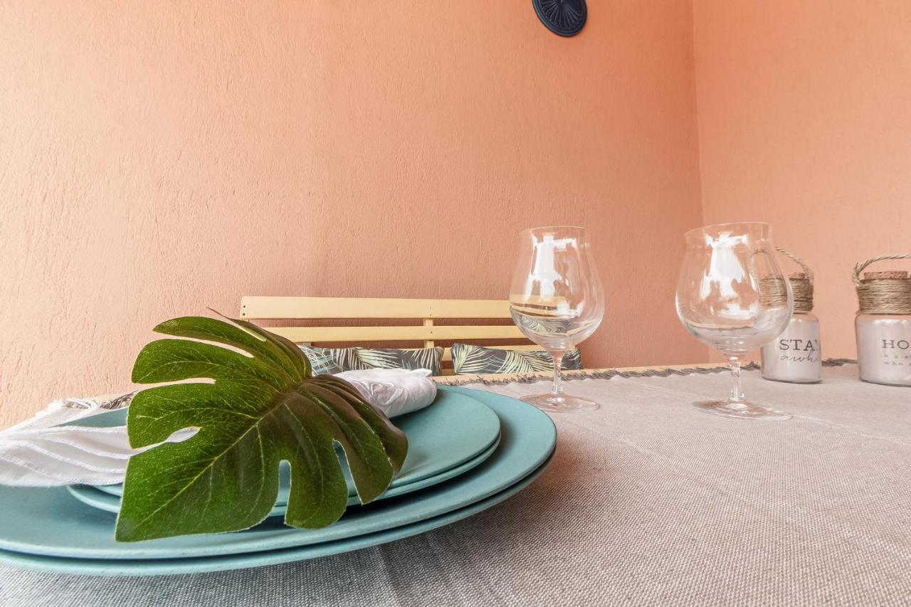 Apartamento Relax Family House al Mare Isola Rossa Exterior foto