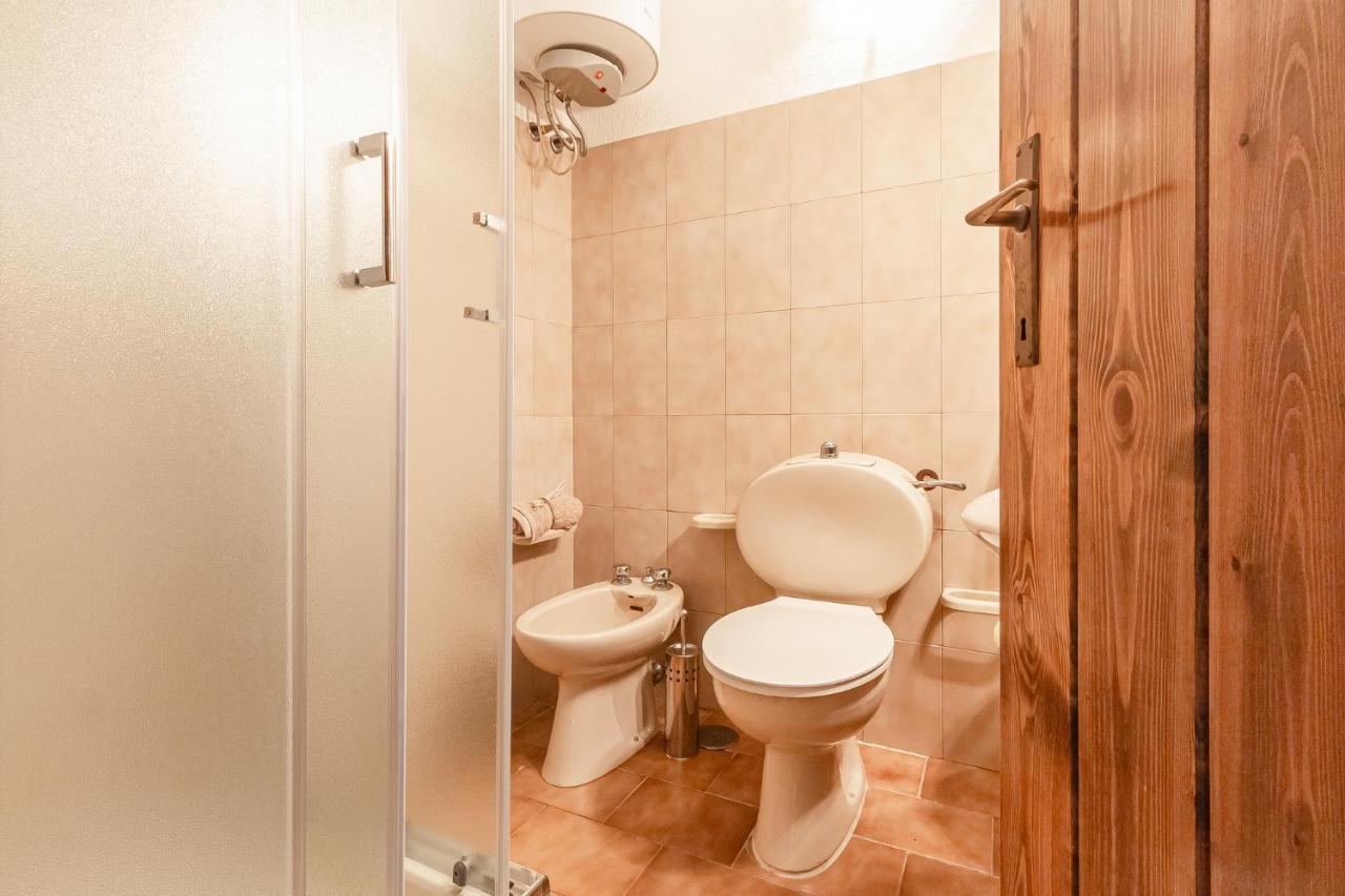 Apartamento Relax Family House al Mare Isola Rossa Exterior foto